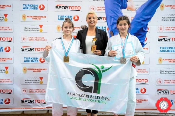 Adapazarı Belediyesi sporcularından bir şampiyonluk daha
