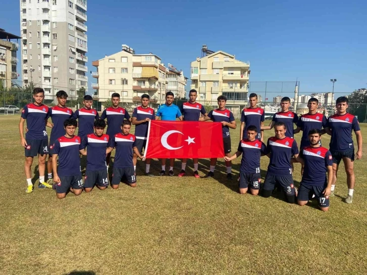 ASAT Spor U18 Futbol Takımı Antalya şampiyonu oldu
