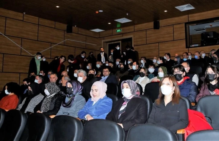 Bâbertî Külliyesinde bulunan sinema salonunun açılışı yapıldı
