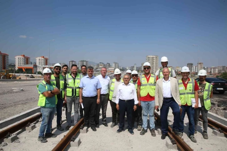 Başkan Büyükkılıç, Talas Raylı Sistem Hattı’nı denetledi
