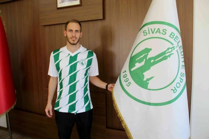 Berkay Yıldız, resmen Sivas Belediyespor’da
