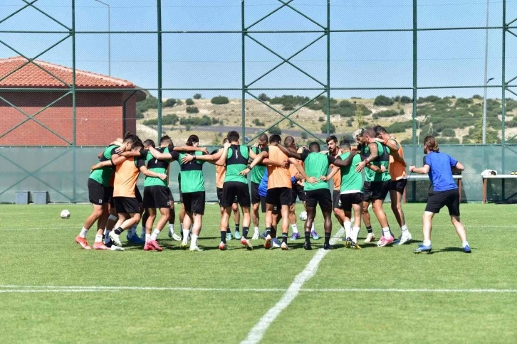 Denizlispor kamp çalışmalarını yoğunlaştırdı
