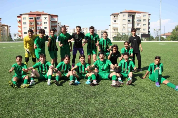 Genç horozlar U15’de zirve yarışını sürdürdü
