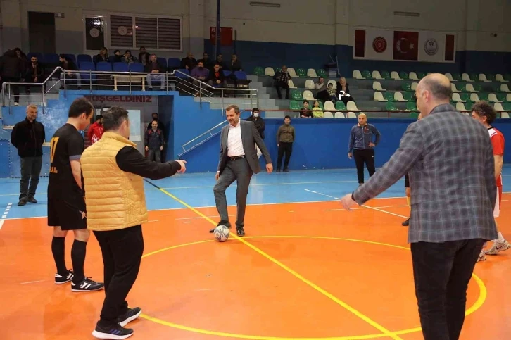 Gürsu’da futsal turnuvası heyecanla başladı
