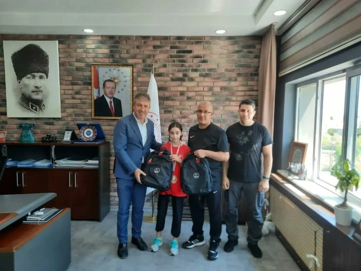 İrem İşel Taekwondo Türkiye üçüncüsü oldu
