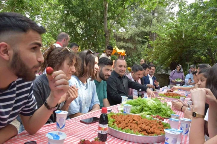 İskilip MYO’da çiğköfte etkinliği düzenlendi
