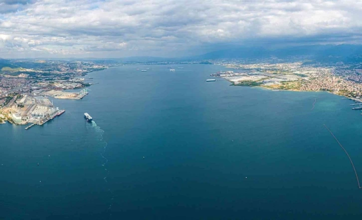 İzmit Körfezi bu çalışmalarla mavi görüntüsüne kavuşturuldu
