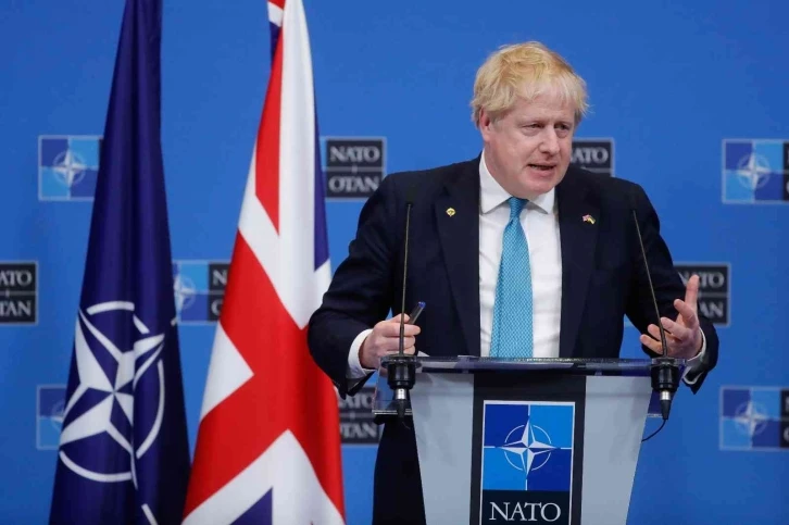 Johnson: “Ukrayna’ya ‘ölümcül yardımı’ artıracağız”