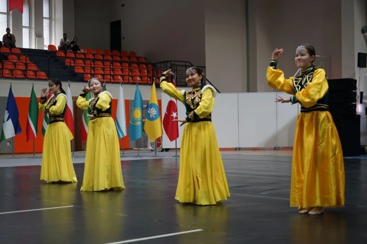 Kastamonu Üniversitesi’nde Bahar Şenlikleri ve mezuniyet törenine start verildi
