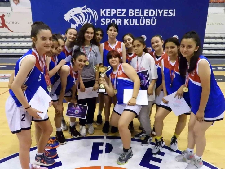 Kepezli basketbolculardan 19 Mayıs turnuvası
