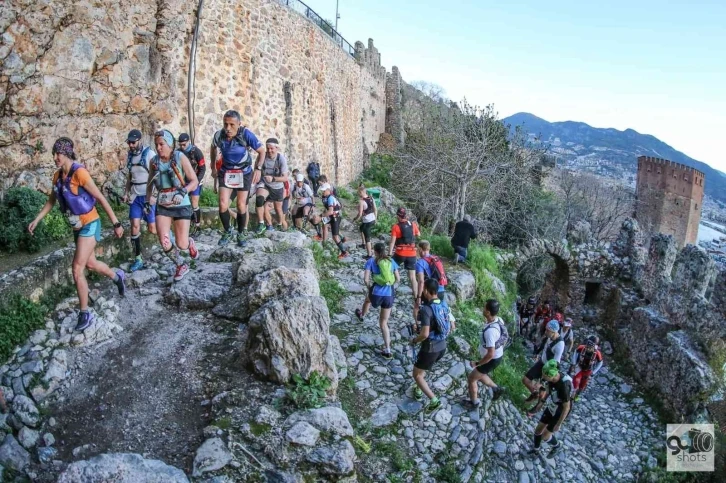 Koşucular, Alanya’nın en güzel noktalarından geçecek
