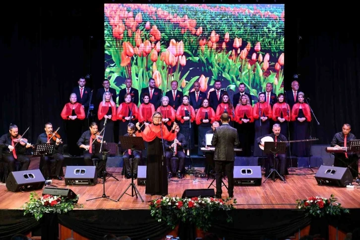 Kursiyerler ’Bahar Esintileri’ konserinde sahne deneyimi yaşadı
