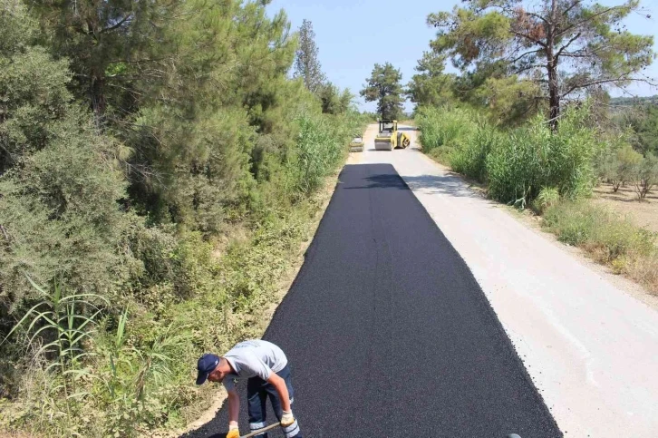 Manavgat yangını sonrası bozulan yollar onarılıyor
