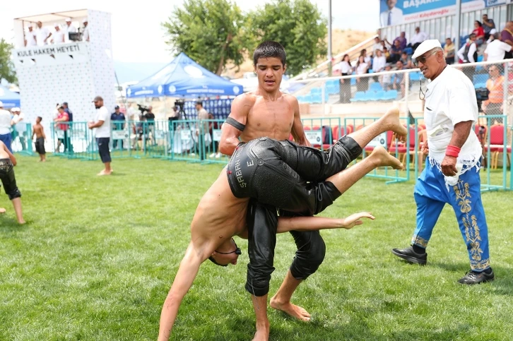 Merkezefendili sporcu Kırkpınar’dan madalya ile döndü
