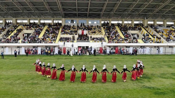 Muş’ta 19 Mayıs coşkuyla kutlandı
