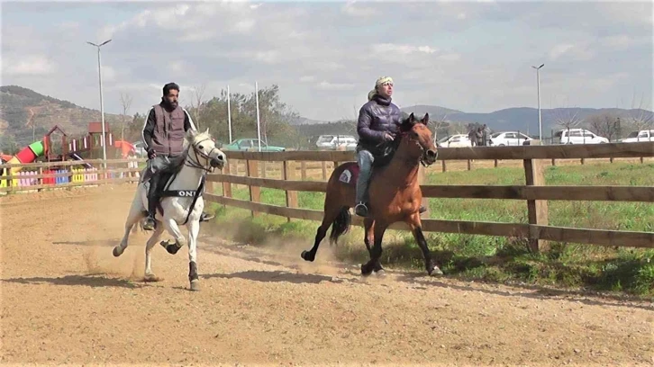 Rahvan atlar Çanakkale Zaferi için koştu
