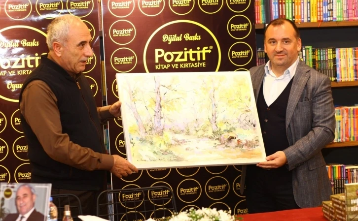 Şair ve Yazar Genç Erzurum’da imza gününe katıldı
