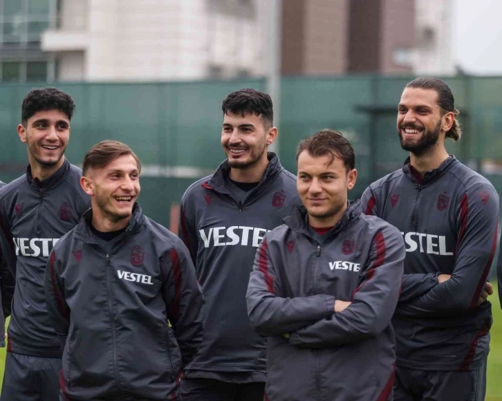 Şampiyon Trabzonspor, ilk antrenmanı yaptı
