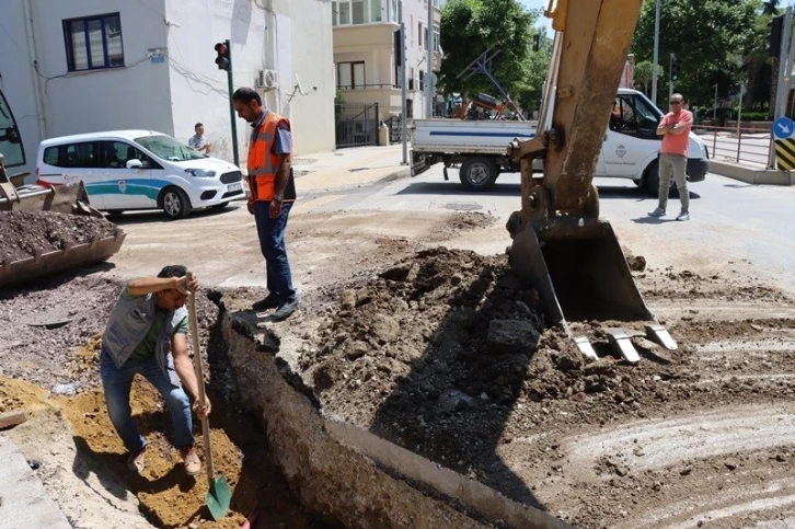 Şehit Emniyet Müdürü Altuğ Verdi Caddesi’ndeki altyapı çalışması tamamlandı
