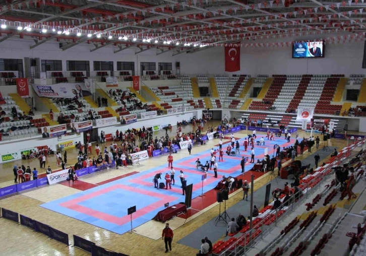 Sivas’ta kick boks şampiyonası heyecanı
