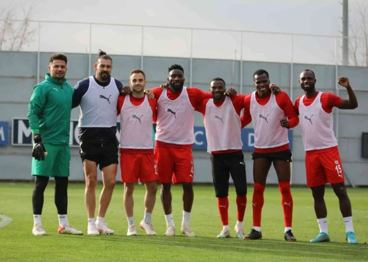 Sivasspor, Galatasaray maçı hazırlıklarına başladı
