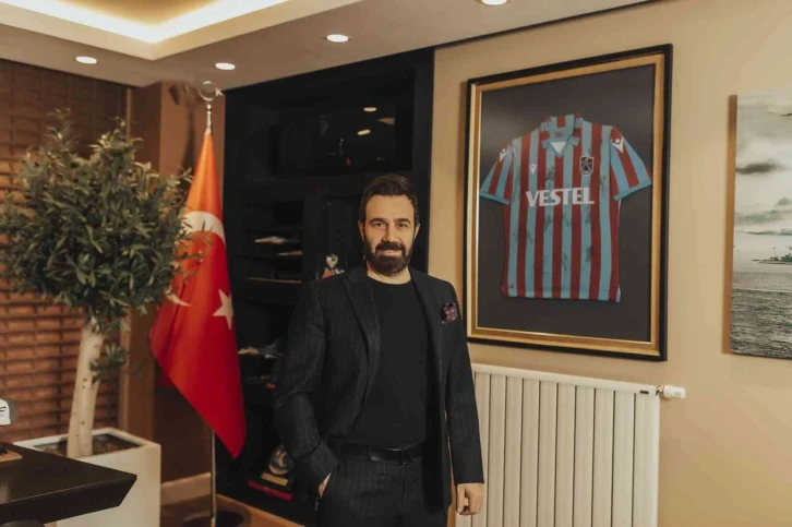 Süleyman Adanur: "Trabzonspor’un şampiyonluğu dünya çapında Trabzon kentine, insanına yakışır şekilde kutlandı"
