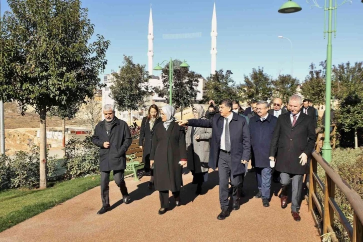 TBMM Çocuk Hakları Komisyonu, Şehitkamil Vadi Park’ı gezdi
