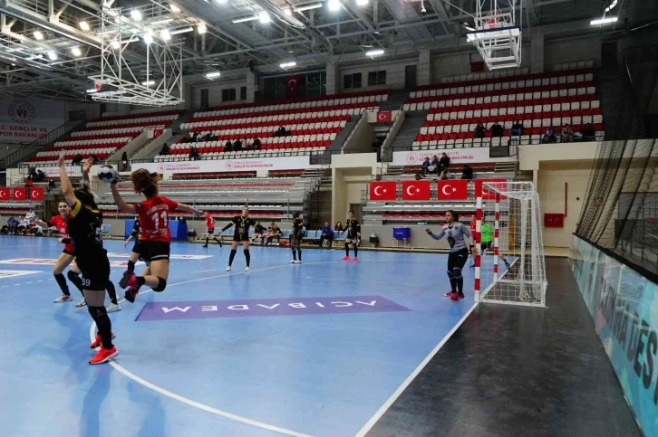 Türkiye Hentbol Kadınlar Süper Ligi: Kastamonu Belediyespor: 40 - Tekirdağspor: 21
