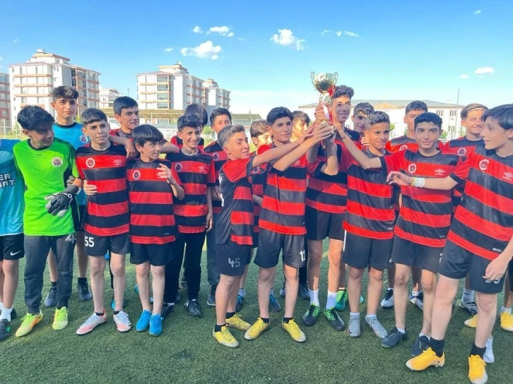 U14 Ligi’nde şampiyon Elazığ Yolspor
