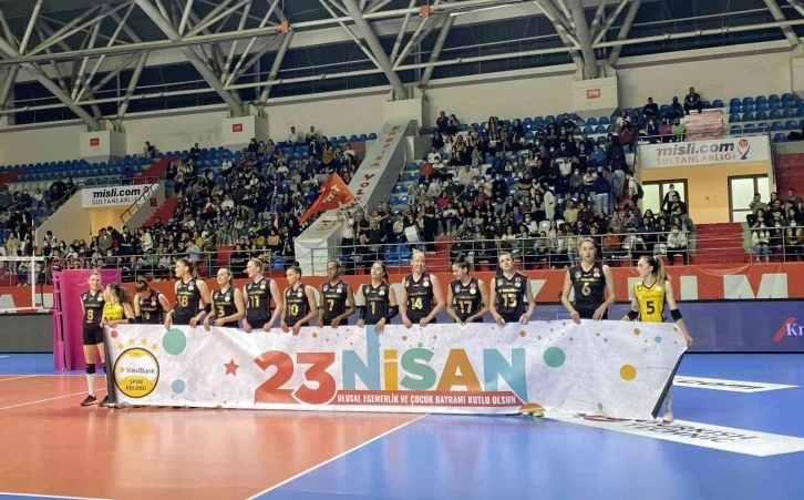 VakıfBank, THY karşısında avantajı aldı
