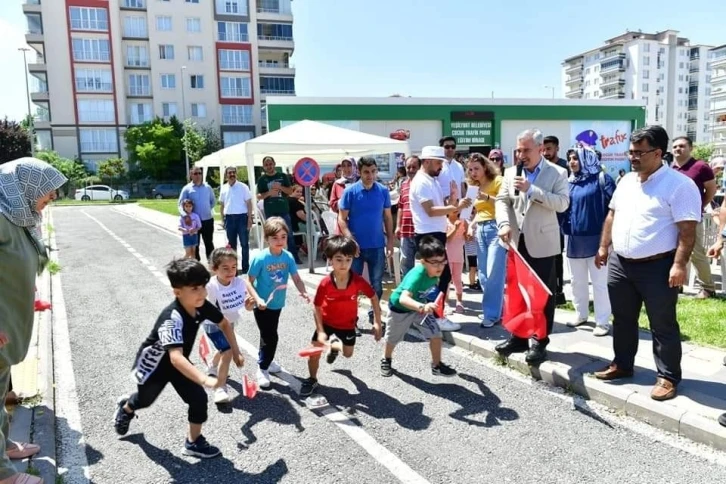 Yeşilyurt’ta ‘minikler yarışıyor’ programına ilgi
