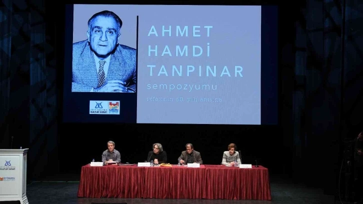 Zeytinburnu’nda “Ahmet Hamdi Tanpınar Sempozyumu” gerçekleştirildi
