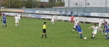 Almanya’da 13 yaşındaki Türk genci futbol hakemi oldu
