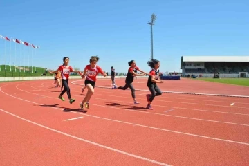 Atletizmin yıldızları Denizli’de piste çıkacak
