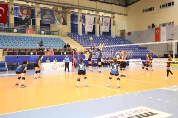 Aydın’da ’Midi Kızlar Voleybol Grup Müsabakaları’ başladı
