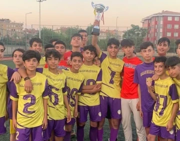 Bağlar Belediyespor’un U14 takımı Diyarbakır şampiyonu
