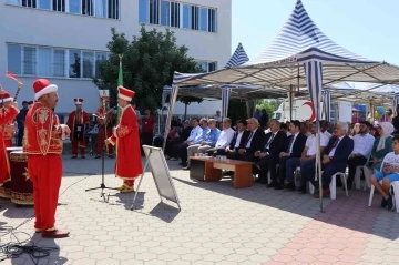 Başkan Özcan, İmam hatip Lisesi öğrencilerini yalnız bırakmadı
