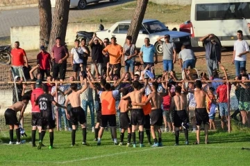 Beş yıl sonra katıldıkları amatörde şampiyon oldular
