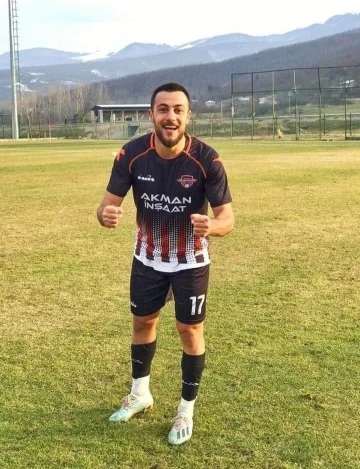 Bursa’da 27 yaşındaki futbolcu kalbine yenik düştü
