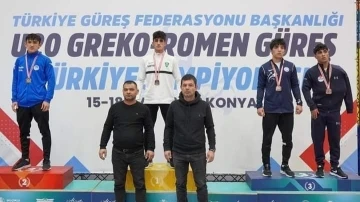 Büyükşehir Sporcuları Türkiye Güreş Şampiyonası’ndan madalya ile döndü
