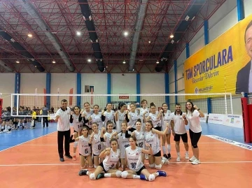 Döşemealtılı voleybolcular, Türkiye’de ilk 16 takım arasında
