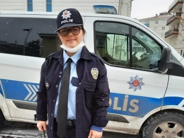 Down sendromlu Rümeysa’nın polis olma hayali gerçek oldu
