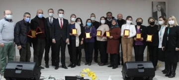 Emekli olan 12 personele plaket töreni yapıldı
