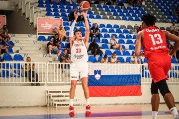 FIBA 20 Yaş Altı Erkekler Avrupa Şampiyonası: Türkiye: 54 - Polonya: 53
