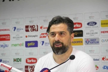 İlhan Palut: &quot;Üçüncülük adına ayakta kalmalıyız&quot;
