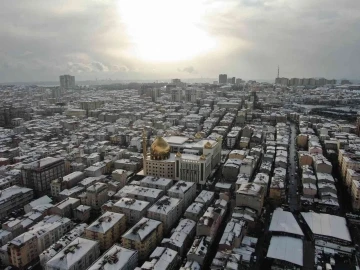 İstanbul beyaza büründü
