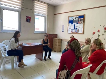 İzmit Belediyesi, &quot;Kadın Tiyatrosu&quot; projesini hayata geçiriyor
