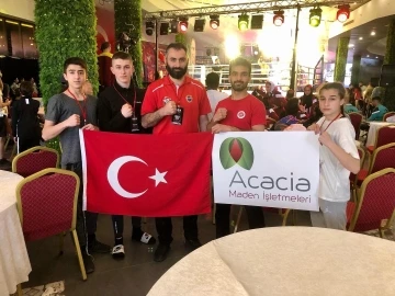 Kastamonulu kick-boks sporcuları Yalova’dan başarıyla döndü
