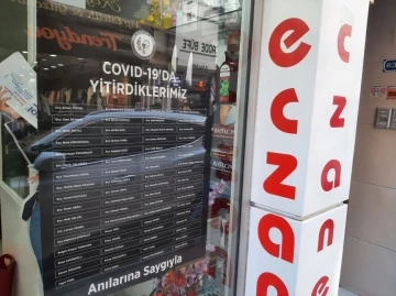 Koronadan ölen eczacılar, eczanelerde anılıyor
