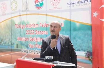 Mardin’de öğrenciler final için koştu
